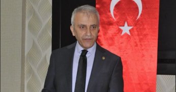 ‘Sağlık çalışanı her gün biraz daha yoksullaşmaktadır’