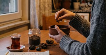 Yabancı madde yeme alışkanlığı: Pika Sendromu nedir?