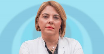 Menopoz döneminde baş ağrılarına dikkat