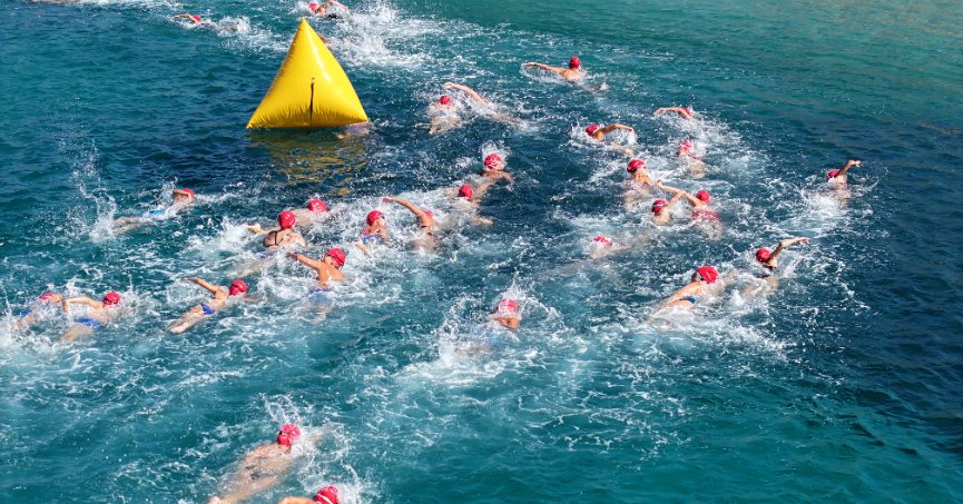 Bodrum’da ikinci kez sağlığa kulaç attılar